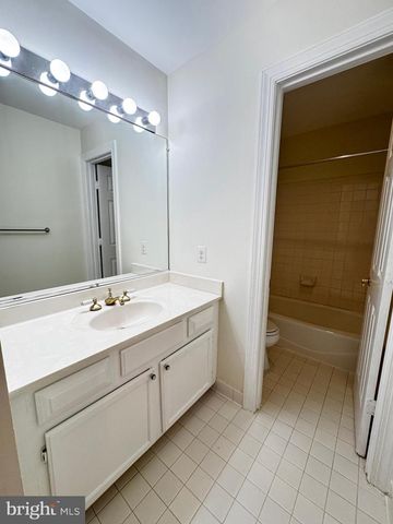 125 MISSION DR, Gaithersburg, MD 20878