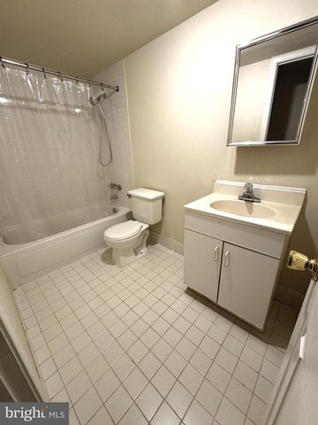125 MISSION DR, Gaithersburg, MD 20878