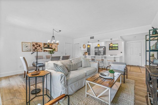 13334 Polo Club Road 206, Wellington, FL 33414