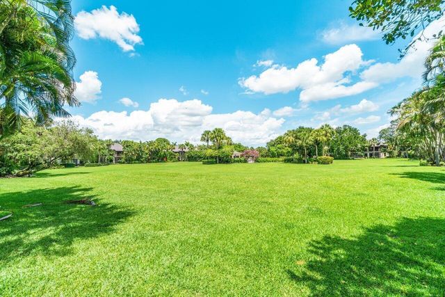 13334 Polo Club Road 206, Wellington, FL 33414