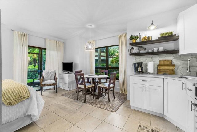 13334 Polo Club Road 206, Wellington, FL 33414