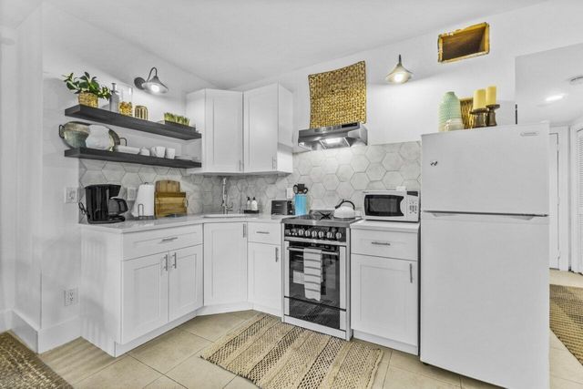 13334 Polo Club Road 206, Wellington, FL 33414