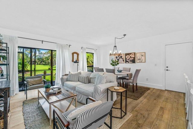 13334 Polo Club Road 206, Wellington, FL 33414