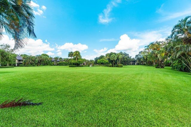 13334 Polo Club Road 206, Wellington, FL 33414