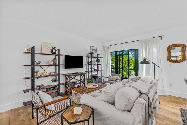 13334 Polo Club Road 206, Wellington, FL 33414