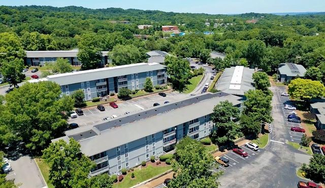 21 Vaughns Gap Rd Apt 88F, Nashville, TN 37205