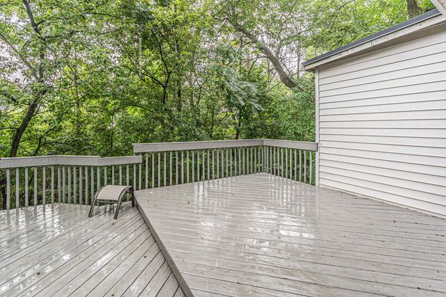 38472 N 4th Avenue, Spring Grove, IL 60081
