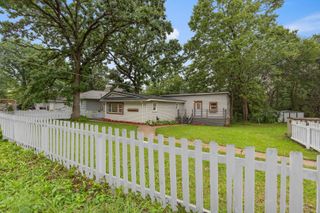 38472 N 4th Avenue, Spring Grove, IL 60081
