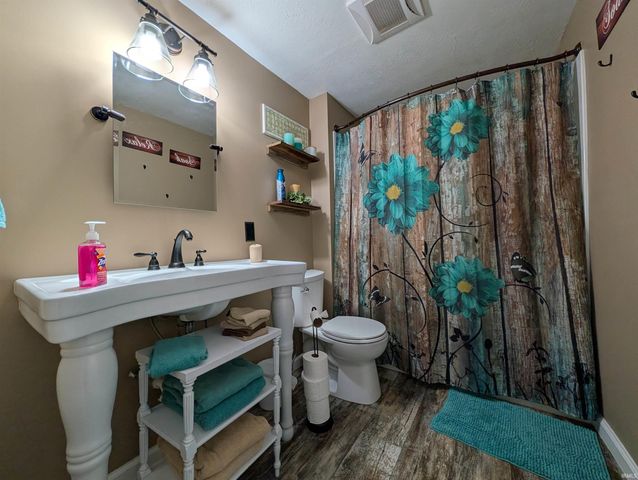 175 Ln 250B W Otter Lake, Angola, IN 46703