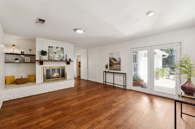 3528 Sheffield Drive, Arlington, TX 76013