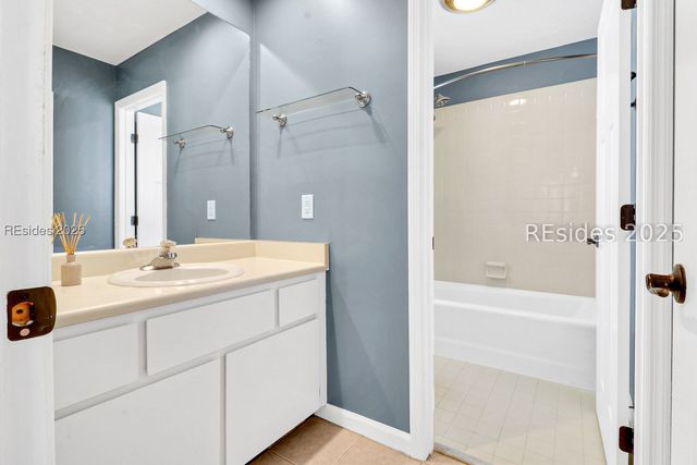 16 Fawn Ln, Hilton Head Island, SC 29928