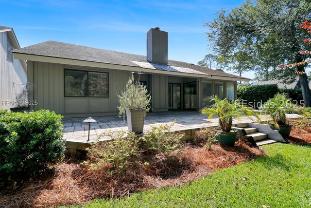 16 Fawn Ln, Hilton Head Island, SC 29928