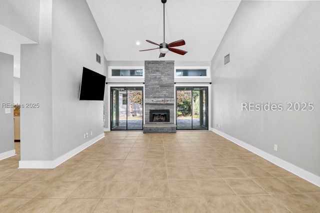 16 Fawn Ln, Hilton Head Island, SC 29928