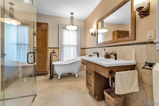 316 Woodward Avenue, Buffalo, NY 14214