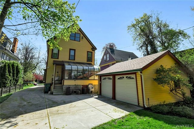 316 Woodward Avenue, Buffalo, NY 14214