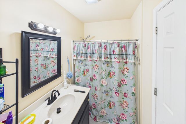 10007 US-421, Mckee, KY 40447
