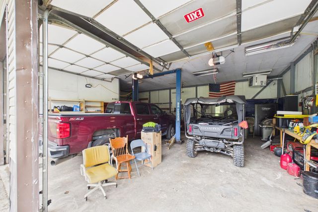 10007 US-421, Mckee, KY 40447