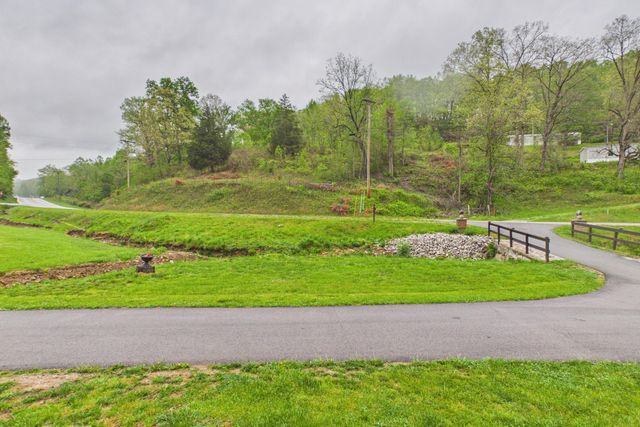 10007 US-421, Mckee, KY 40447