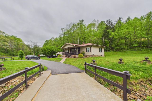 10007 US-421, Mckee, KY 40447