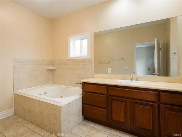 14026 Lemoli, Hawthorne, CA 90250