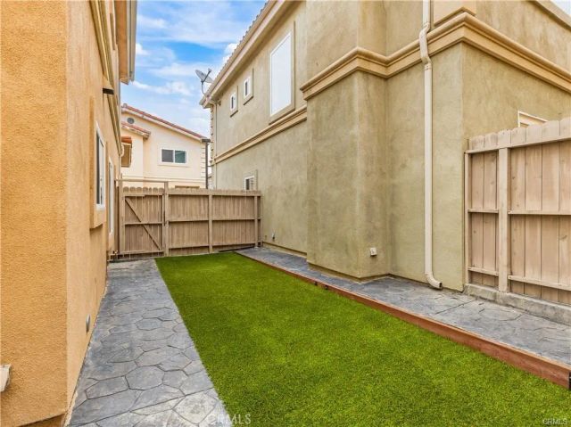 14026 Lemoli, Hawthorne, CA 90250