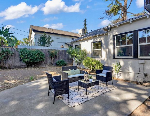 131 Loma Vista Way, Modesto, CA 95354