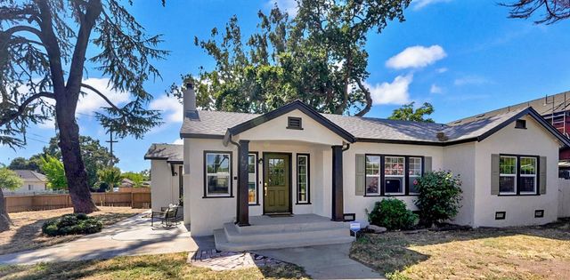 131 Loma Vista Way, Modesto, CA 95354