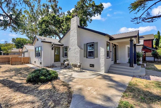 131 Loma Vista Way, Modesto, CA 95354