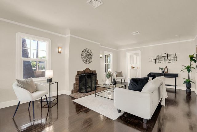 131 Loma Vista Way, Modesto, CA 95354