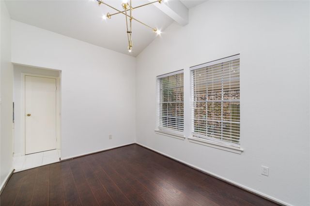 26 S White Pebble Court, The Woodlands, TX 77380