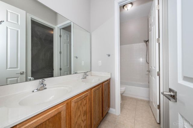 9034 Amy Marie Drive, West Chester, OH 45069