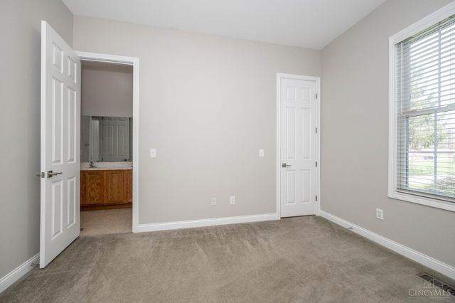 9034 Amy Marie Drive, West Chester, OH 45069