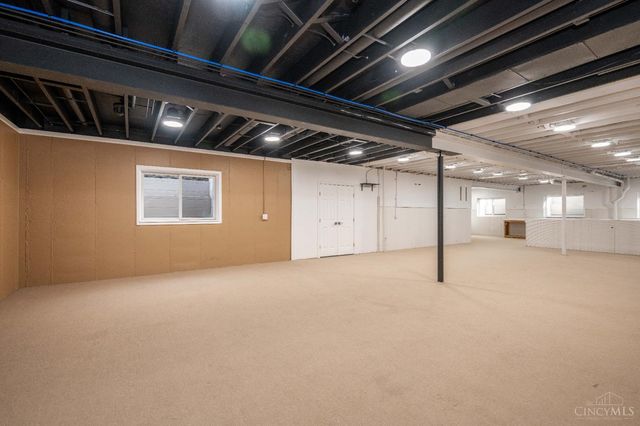 9034 Amy Marie Drive, West Chester, OH 45069