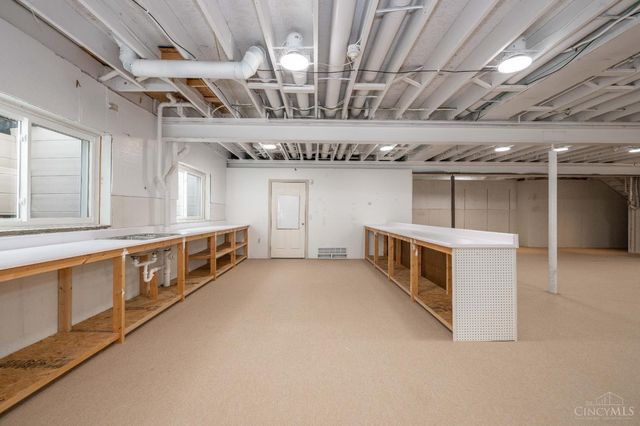 9034 Amy Marie Drive, West Chester, OH 45069