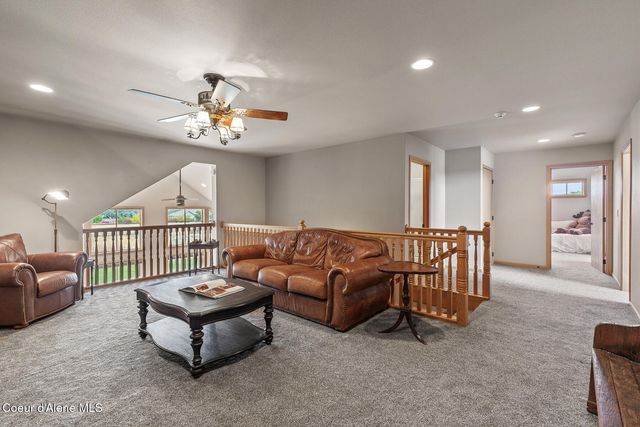 8808 E GREEN BLUFF RD, Colbert, WA 99005