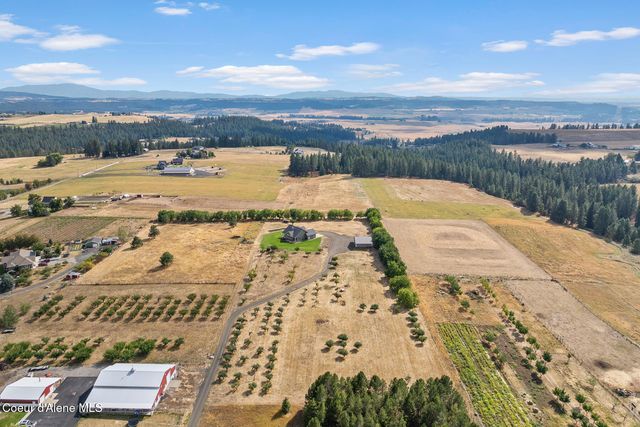 8808 E GREEN BLUFF RD, Colbert, WA 99005
