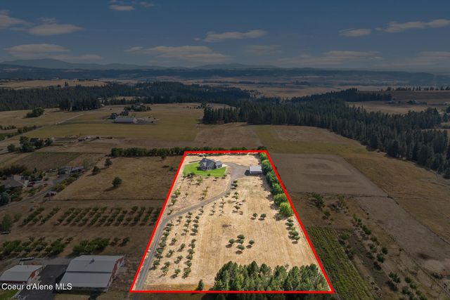 8808 E GREEN BLUFF RD, Colbert, WA 99005