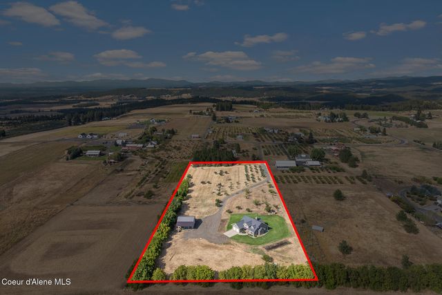 8808 E GREEN BLUFF RD, Colbert, WA 99005