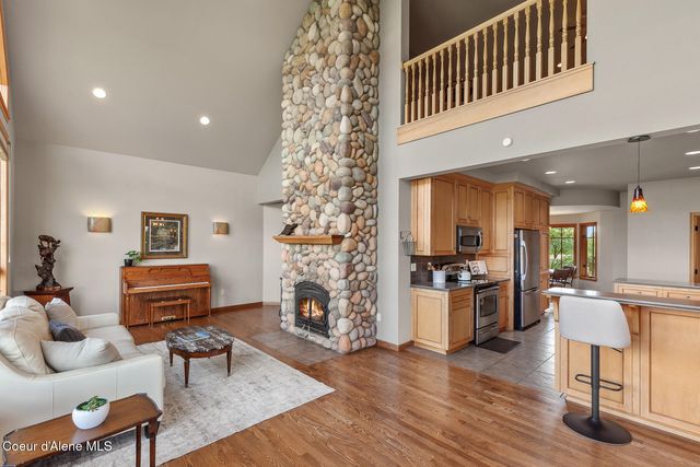 8808 E GREEN BLUFF RD, Colbert, WA 99005