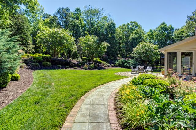 6005 Willowood Road, Kannapolis, NC 28081