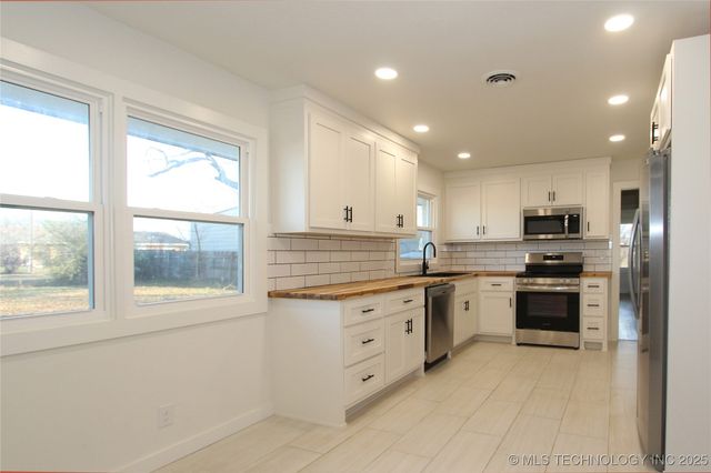 4018 Morgan Avenue, Bartlesville, OK 74006