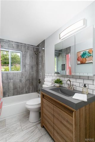 10269 Dacey Drive, Dellwood, MO 63136