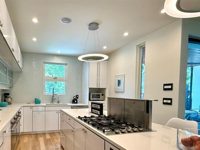 451 Hudson, Denver, CO 80220