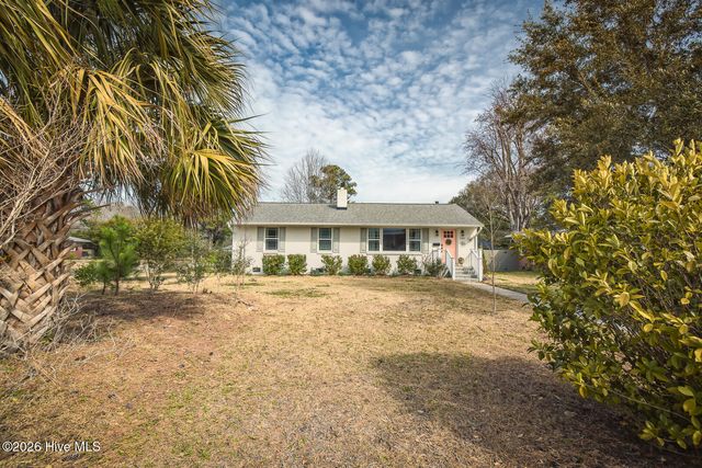 2401 Westminister Way, Wilmington, NC 28405