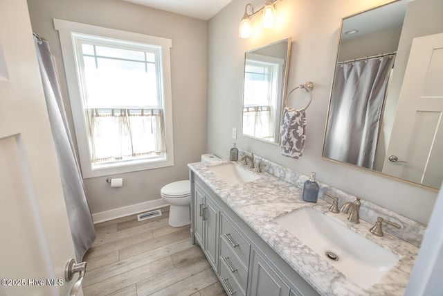 2401 Westminister Way, Wilmington, NC 28405