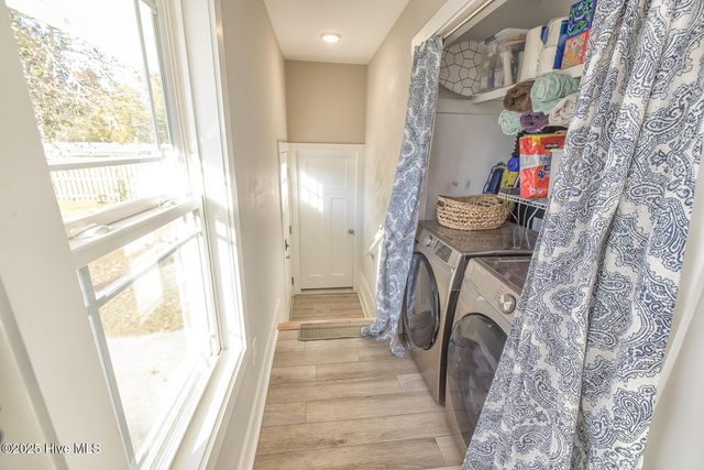 2401 Westminister Way, Wilmington, NC 28405