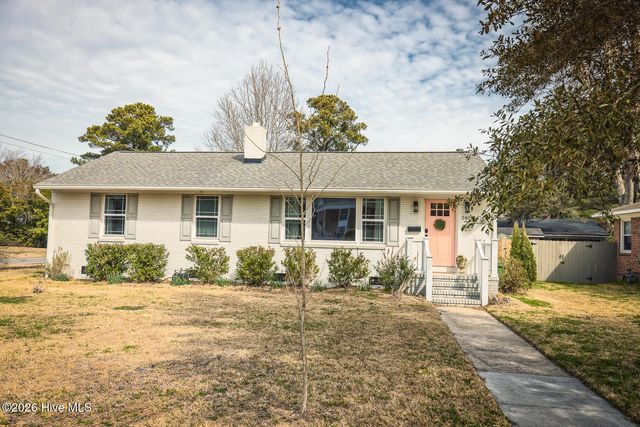 2401 Westminister Way, Wilmington, NC 28405