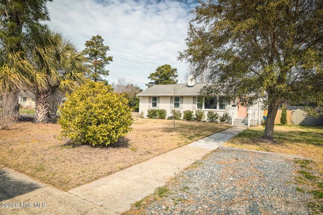 2401 Westminister Way, Wilmington, NC 28405