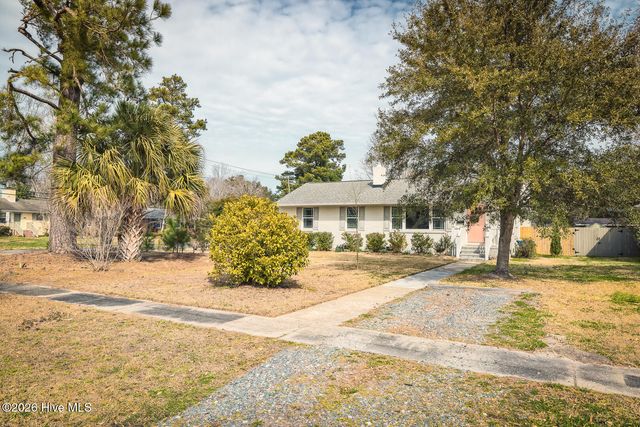 2401 Westminister Way, Wilmington, NC 28405