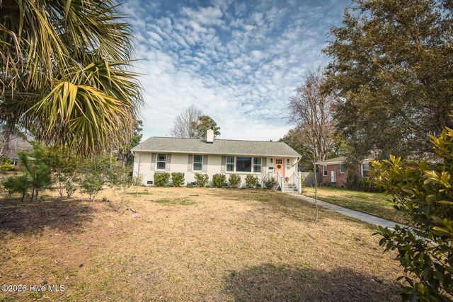 2401 Westminister Way, Wilmington, NC 28405